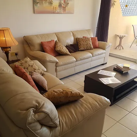 Limnaria Gardens 6448 شقة *